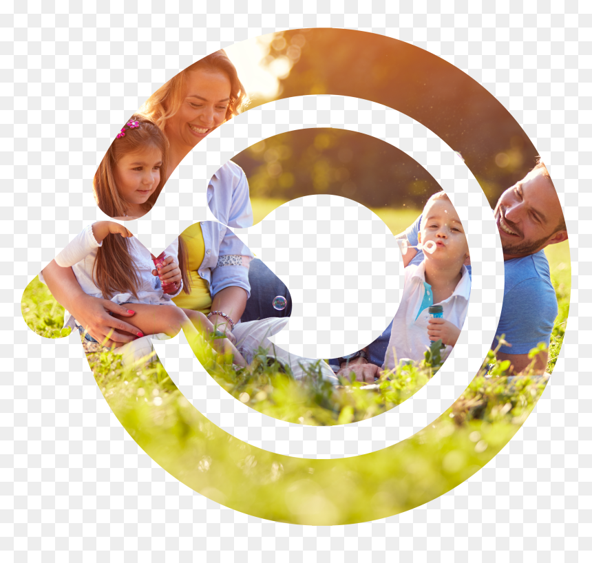 Family Outside In Grass Playing With Bubbles - Circle, HD Png Download - family png images