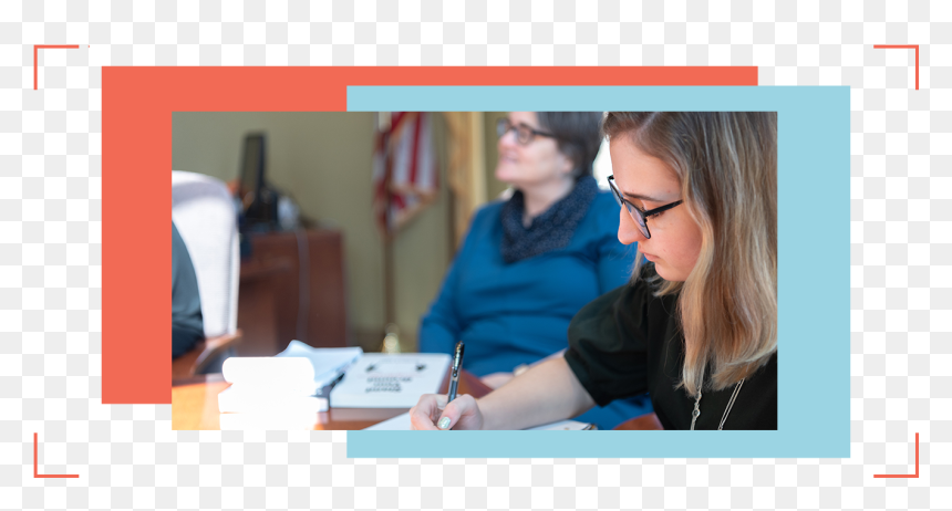 Grace Collins ‘21 Sits Next To Professor Heather Howard - Event, HD Png Download - misha collins png