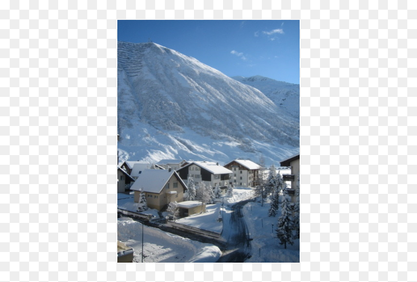 Beautiful Familiy Home Near Skislopes - Snow, HD Png Download - snow hill png