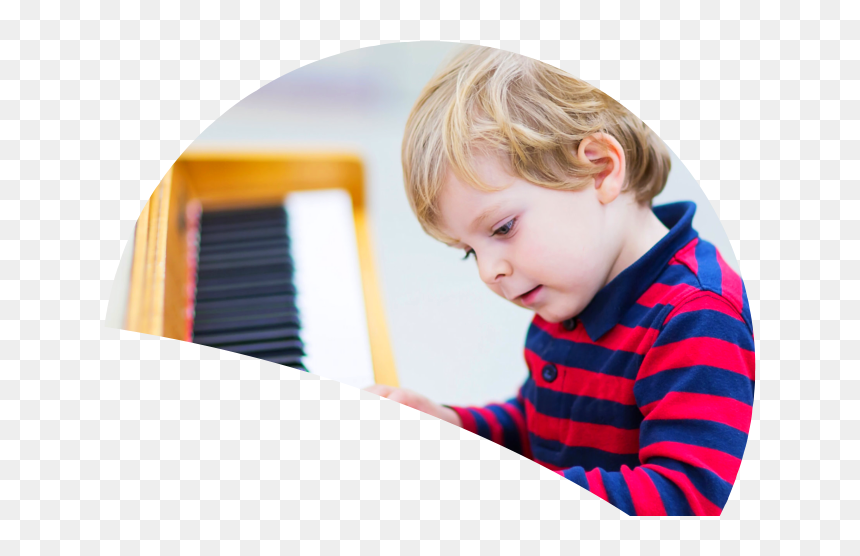 Little Boy Playing The Piano - تاثیر موسیقی بر کودکان, HD Png Download - kids playing png