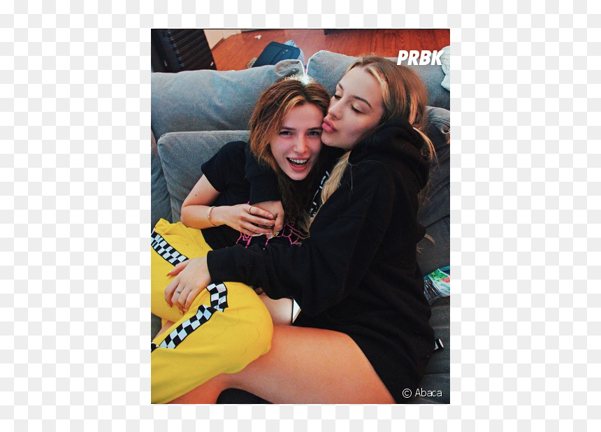 Tana Mongeau And Bella Thorne, HD Png Download - tana mongeau png