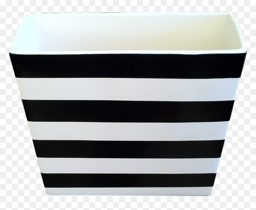 Bold Black Horizontal Stripes Instantly Adds Pizzaz - Box, HD Png Download - horizontal stripes png